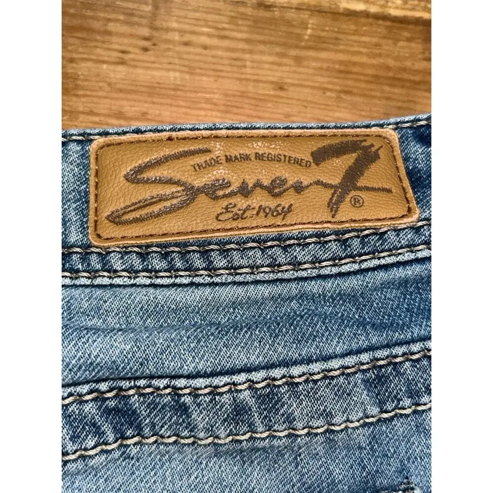 Seven7 Denim Shorts Women Size 12 Mid Rise Stretch Jean Shorts Casual